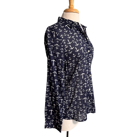 Old Navy Women's Navy Anchor Button Down Shirt size Medium - Picture 3 of 4